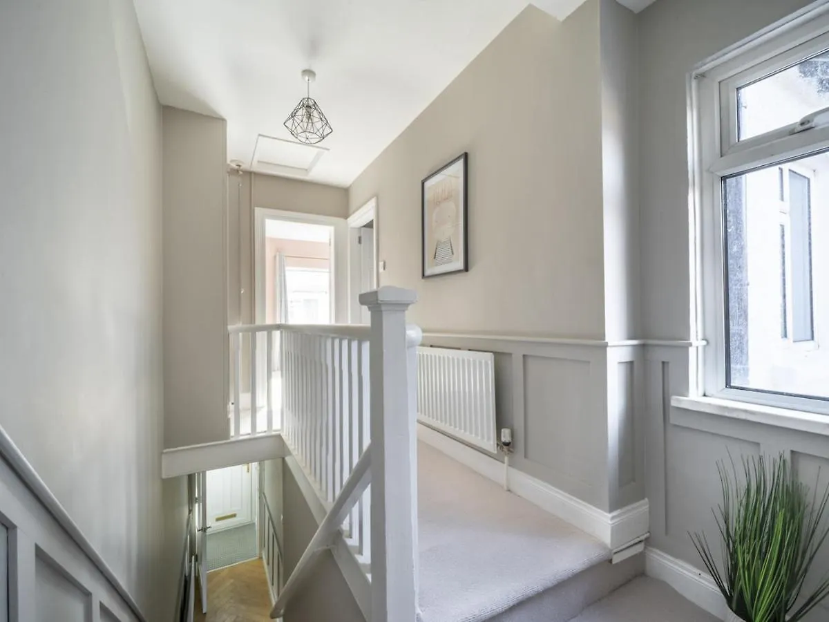 Holiday home Luxury Townhouse 2Br Belfast'S Best Area